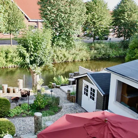 Grachtenhaus Fuer Deine Auszeit