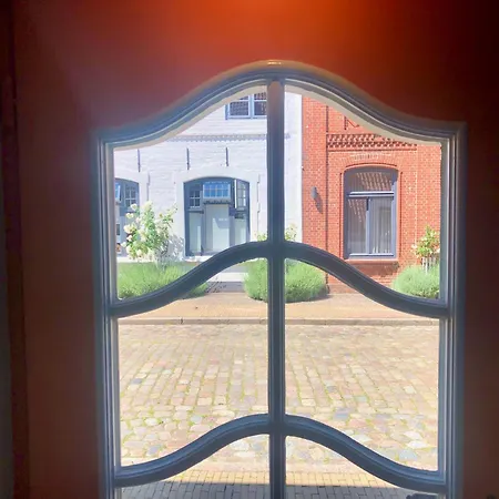 Grachtenhaus Fuer Deine Auszeit